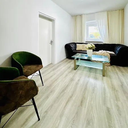 Cozy 2br & Lr With Balcony Near Museum Gugging * קלוסטרניובורג