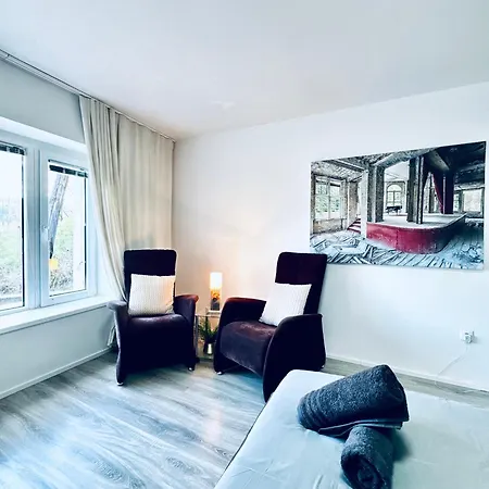 Cozy 2br & Lr With Balcony Near Museum Gugging Διαμέρισμα Klosterneuburg