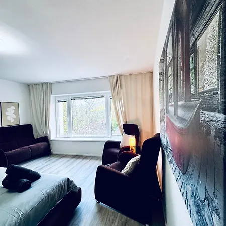 Cozy 2br & Lr With Balcony Near Museum Gugging * Klosterneuburg