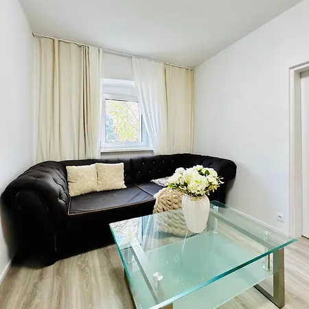 Διαμέρισμα Cozy 2br & Lr With Balcony Near Museum Gugging